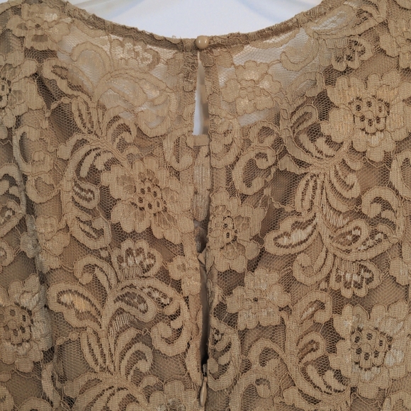 Nanette gold lace cocktail dress - Picture 3 of 7